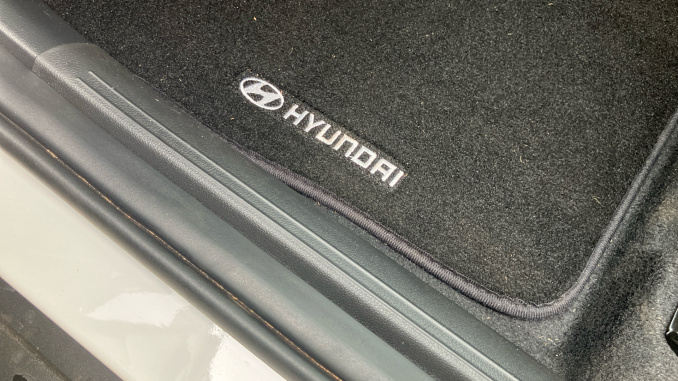 Hyundai INSTER 85kW 01 49kWh 5dr Auto Electric Hatchback - Image 46